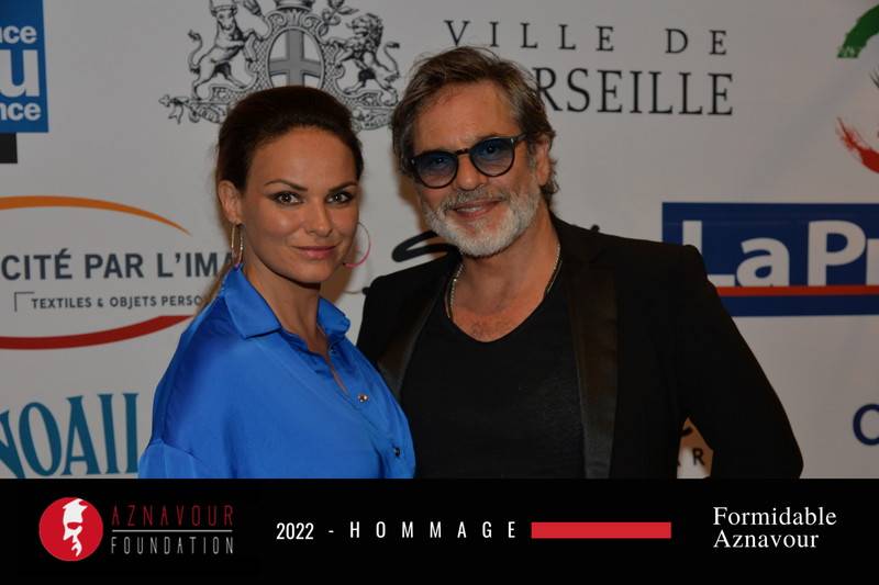 Géraldine Lapalus avec Avy Marciano à l'hommage à Charles Aznavour à Marseille