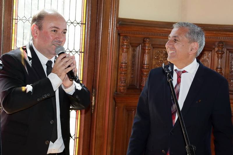 Didier Parakian et Frank Ohanessian à Formidable Aznavour le 30 mai 2021 au Dôme de Marseille