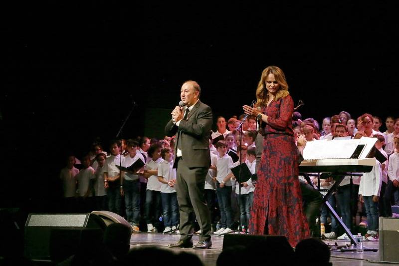 Géraldine LAPALUS Hommage Charles Aznavour Marseille