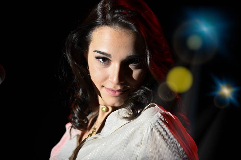 Manon en Concert partout en France et à l'international avec FK Events et @Fox Eye