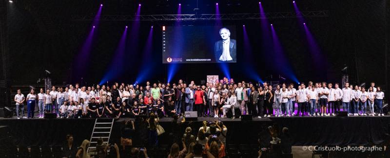 40 artiste 500 choristes hommage formidable aznavour frankevenements Marseille