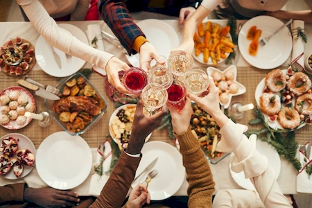 Notre zone d'activité pour ce service Organisation de repas de famille à Allauch proche Plan-de-Cuques : animation, guirlandes lumineuses et DJ - 2026